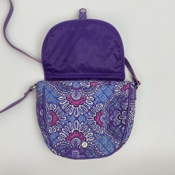 Vera‎ Bradley Crossbody Saddle Bag Purple Floral Medallion Boho Festival Y2K - Picture 3 of 8